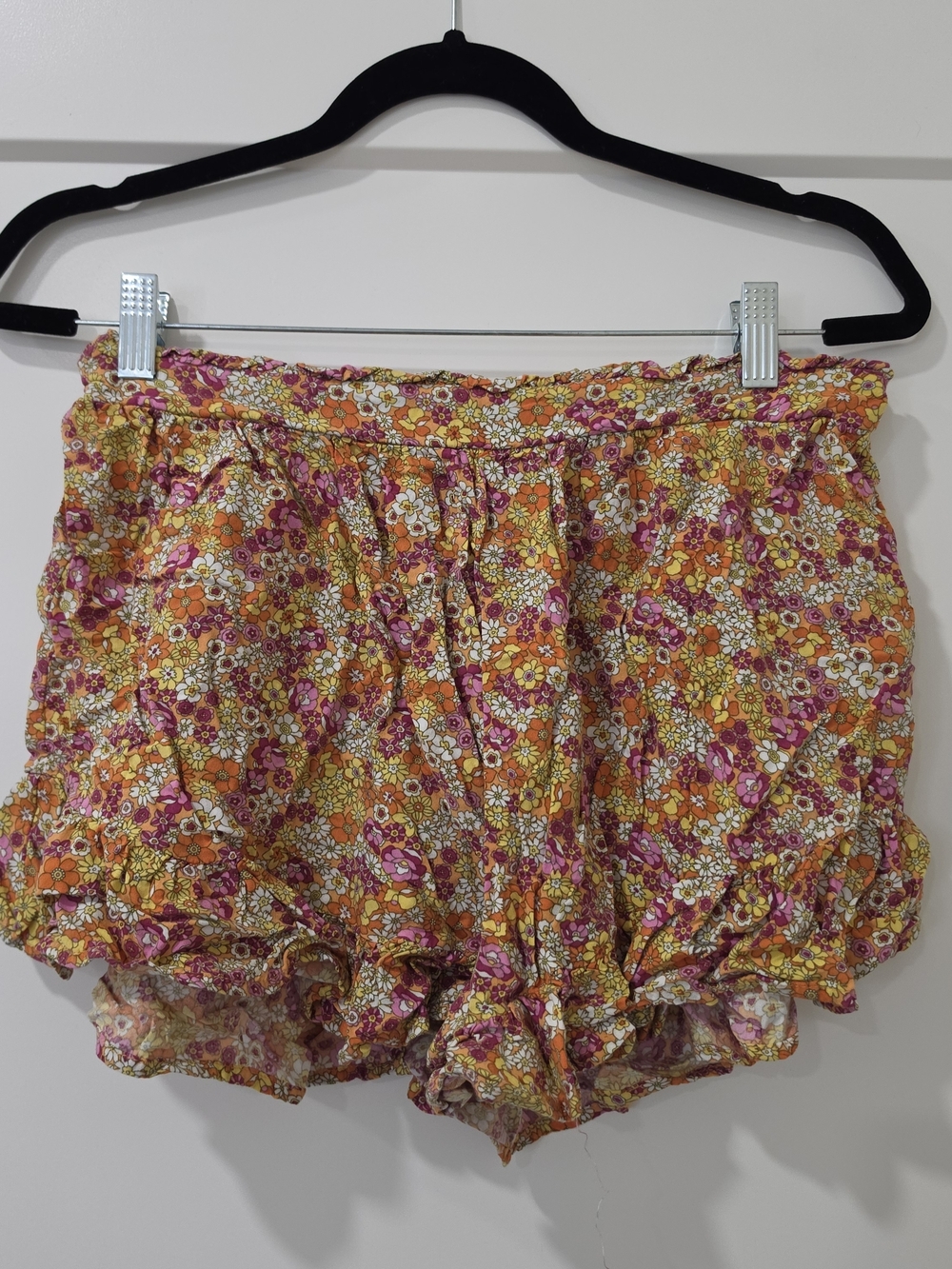 Wild Fable Floral Elastic-Waist Women’s Shorts in Yellow-Pink